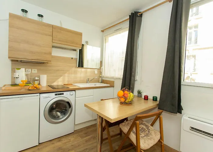 アパート Champs Elysees & Arc De Triomphe - Cityapartmentstay