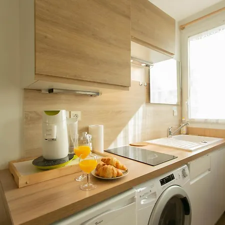 Champs Elysees & Arc De Triomphe - Cityapartmentstay Apartment Paris
